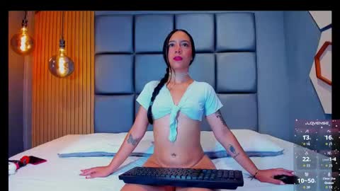  ANDREA  online show from February 2026 12:47:02 PM