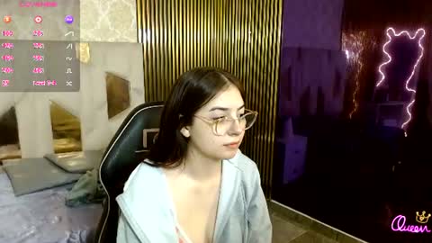 Snapshot of andrea_tay1 chatting on June 2026 11:45:01 AM andrea_tay1 online show from June 2026 11:45:01 AM