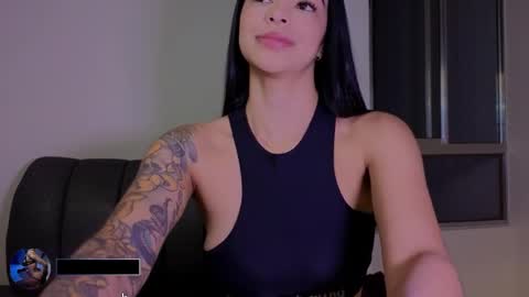 Snapshot of andrea_torres_ chatting on May 2026 04:52:01 AM online show from May 2026 04:52:01 AM