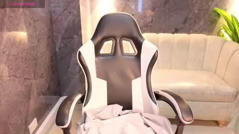 andrea_tx online show from February 2026 01:14:01 PM