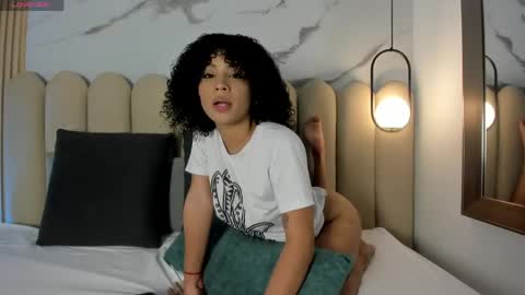 Snapshot of andreaa_clark chatting on April 2026 11:10:01 PM Andrea online show from April 2026 11:10:01 PM