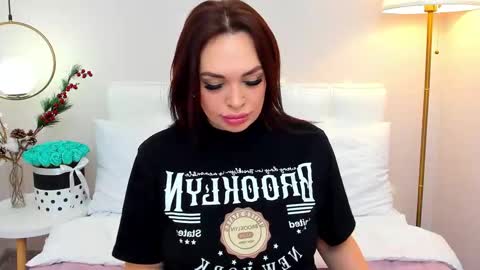 Andrea online show from December 2025 01:39:02 PM