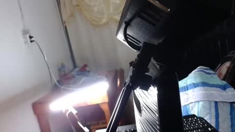 Snapshot of andreahot10 chatting on October 2025 07:09:02 AM andreahot10 online show from October 2025 07:09:02 AM