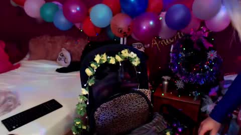 andreeajj online show from December 2024 10:43:02 PM