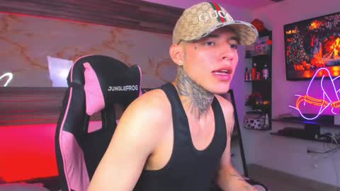 andrees_s online show from November 2025 09:14:01 PM