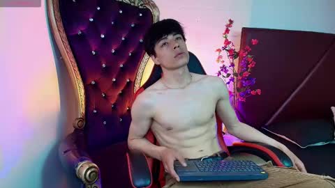 andreew_style_ online show from March 2026 09:42:01 PM