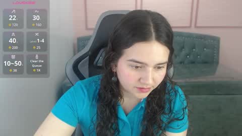 Snapshot of andrelica22_t chatting on October 2025 02:42:02 AM ANDREA online show from October 2025 02:42:02 AM