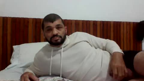 andreloko123 online show from October 2025 10:52:02 PM