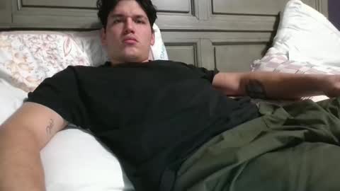 andres817542 online show from February 2026 01:45:04 AM