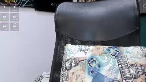 Snapshot of andres_clark chatting on July 2026 05:52:01 PM insta andres clark online show from July 2026 05:52:01 PM