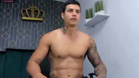 Snapshot of andres_clark chatting on July 2026 06:45:01 PM insta andres clark online show from July 2026 06:45:01 PM