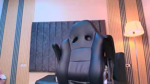 Snapshot of andres_stud chatting on July 2026 04:59:02 AM andres_stud online show from July 2026 04:59:02 AM