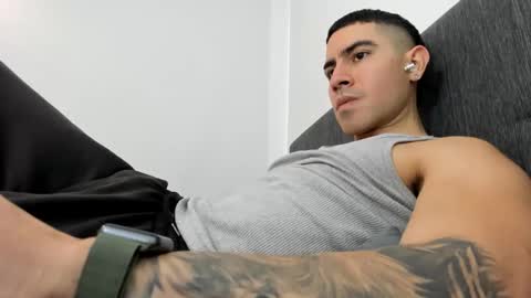 Snapshot of andresjuan92 chatting on September 2025 07:46:02 PM onlyfanscallmegotter online show from September 2025 07:46:02 PM