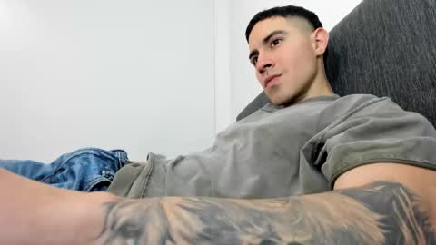 Snapshot of andresjuan92 chatting on October 2025 02:59:01 AM onlyfanscallmegotter online show from October 2025 02:59:01 AM