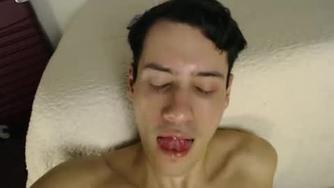 Snapshot of andrestorres0 chatting on June 2026 06:04:01 AM Andres Torres online show from June 2026 06:04:01 AM