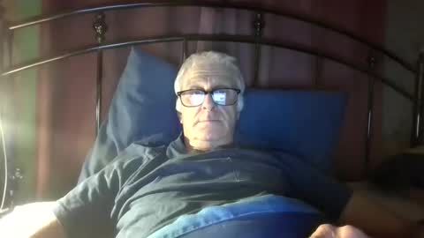 Andrew online show from April 2026 12:13:02 AM