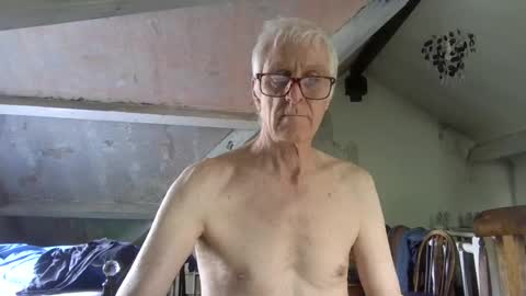 Snapshot of andrew160258 chatting on July 2026 10:22:01 AM Andrew online show from July 2026 10:22:01 AM