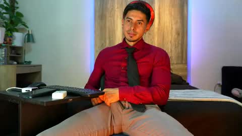 Andrew online show from April 2026 07:18:01 AM