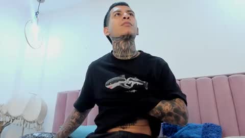 andrew_sanders69 online show from January 2026 07:50:02 PM