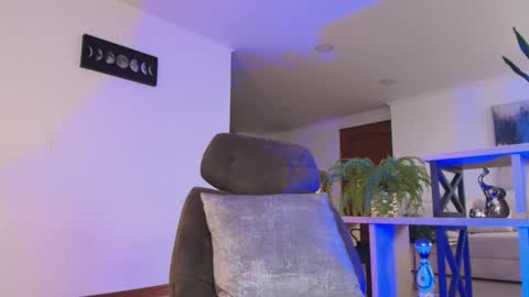 Snapshot of andrew_west_ chatting on December 2025 08:48:01 PM ANDREW WEST online show from December 2025 08:48:01 PM