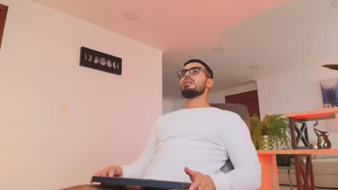 Snapshot of andrew_west_ chatting on January 2026 05:17:02 PM ANDREW WEST online show from January 2026 05:17:02 PM