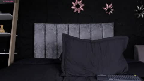 Andrew and Lizzy online show from April 2026 05:18:02 AM