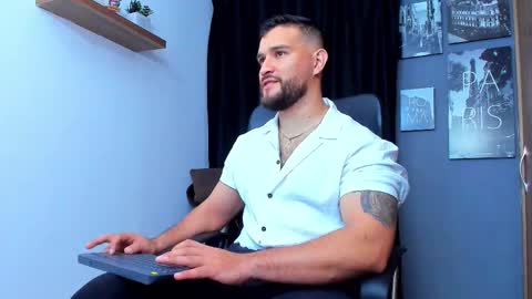 Andrew Diaz online show from November 2025 07:47:01 AM