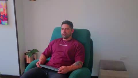 Snapshot of andrewfame chatting on April 2026 10:27:01 PM Andrew online show from April 2026 10:27:01 PM