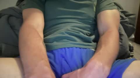 Snapshot of andrewholdsteady chatting on September 2025 12:05:01 AM andrewholdsteady online show from September 2025 12:05:01 AM