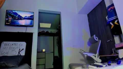 Andrew Johnson online show from November 2025 07:38:01 PM