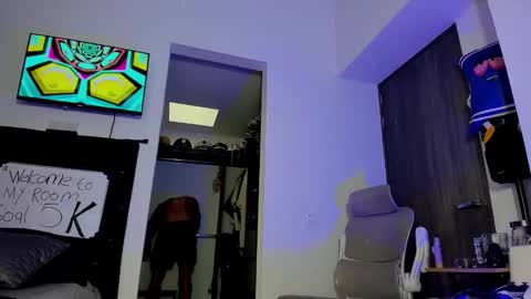 Andrew Johnson online show from December 2025 05:42:01 PM