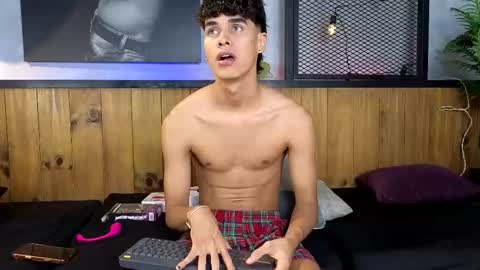 AndreWortix online show from March 2026 04:20:01 AM