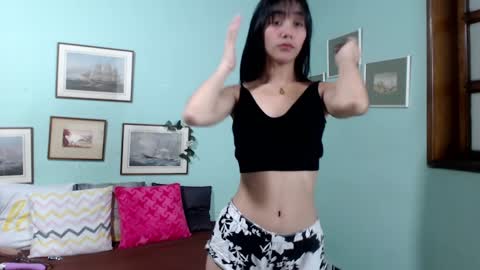 Andreyna online show from January 2025 12:09:02 PM