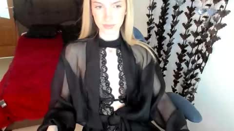 Snapshot of andrianabelle chatting on October 2025 03:34:01 PM andrianabelle online show from October 2025 03:34:01 PM