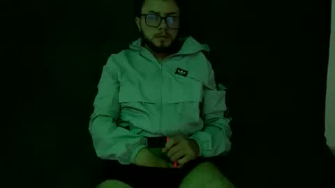 Snapshot of androgynous_love chatting on April 2026 12:17:02 PM hugeclit online show from April 2026 12:17:02 PM