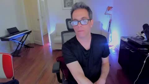 Andrew online show from December 2024 10:56:01 AM