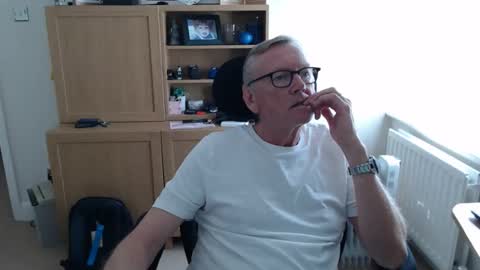 Snapshot of andy1234518 chatting on April 2026 10:08:02 AM andy1234518 online show from April 2026 10:08:02 AM