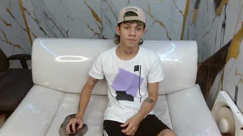 andy_dan1 online show from March 2026 07:46:02 PM