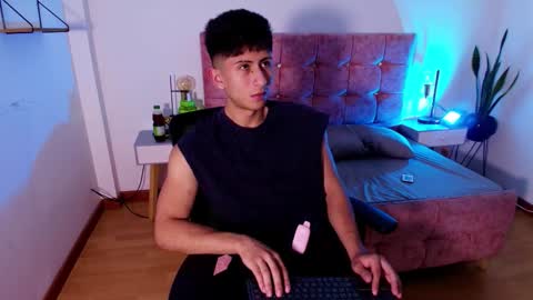 andy_justgame online show from December 2025 12:49:02 AM