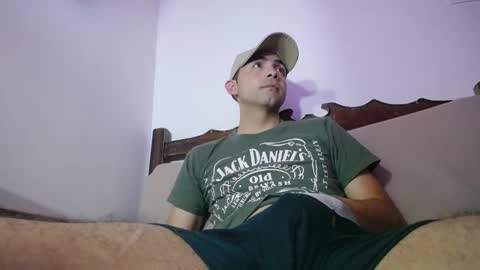 Snapshot of andy_magic_ chatting on October 2025 01:36:02 AM andy_magic_ online show from October 2025 01:36:02 AM