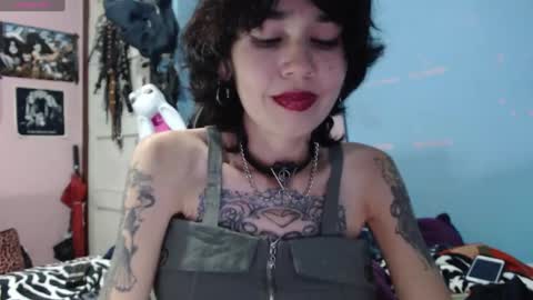 Snapshot of andy_rock_ chatting on January 2025 12:47:01 AM andy online show from January 2025 12:47:01 AM