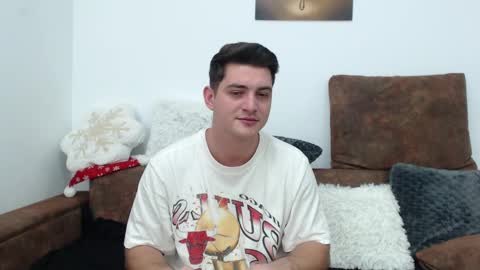 Snapshot of andyfame1 chatting on January 2025 02:03:02 PM Andy Fame online show from January 2025 02:03:02 PM
