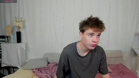 Mandy and Andy online show from November 2025 07:45:02 PM