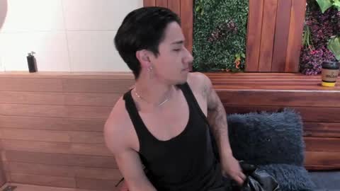 Snapshot of andyjoy_ chatting on April 2026 11:37:01 AM Andy Joy online show from April 2026 11:37:01 AM