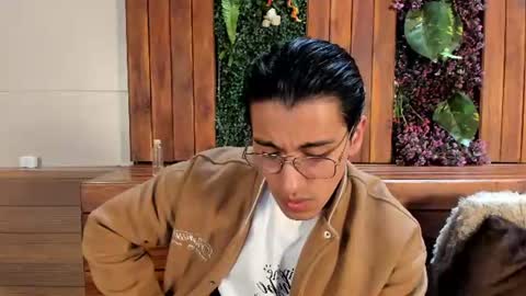 Snapshot of andyjoy_ chatting on June 2026 11:34:01 AM Andy Joy online show from June 2026 11:34:01 AM