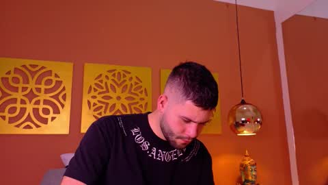 Snapshot of andyknoxx chatting on February 2026 03:33:02 AM Andy online show from February 2026 03:33:02 AM