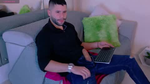 Snapshot of andyknoxx chatting on February 2026 05:12:02 AM Andy online show from February 2026 05:12:02 AM