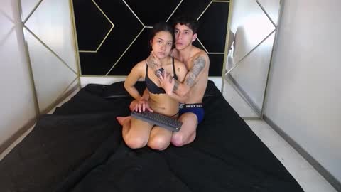 AndyliveandSofi online show from December 2025 01:05:01 PM