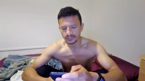 Snapshot of andyy0104 chatting on March 2026 05:46:01 AM andyy0104 online show from March 2026 05:46:01 AM