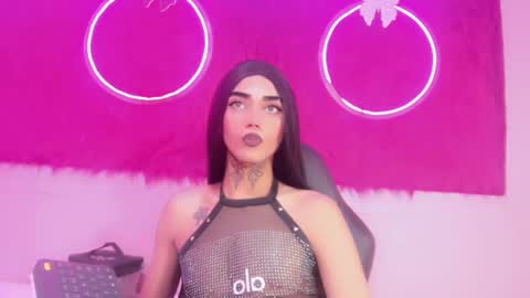 Snapshot of angel21___ chatting on December 2024 01:03:01 AM Angel21 online show from December 2024 01:03:01 AM